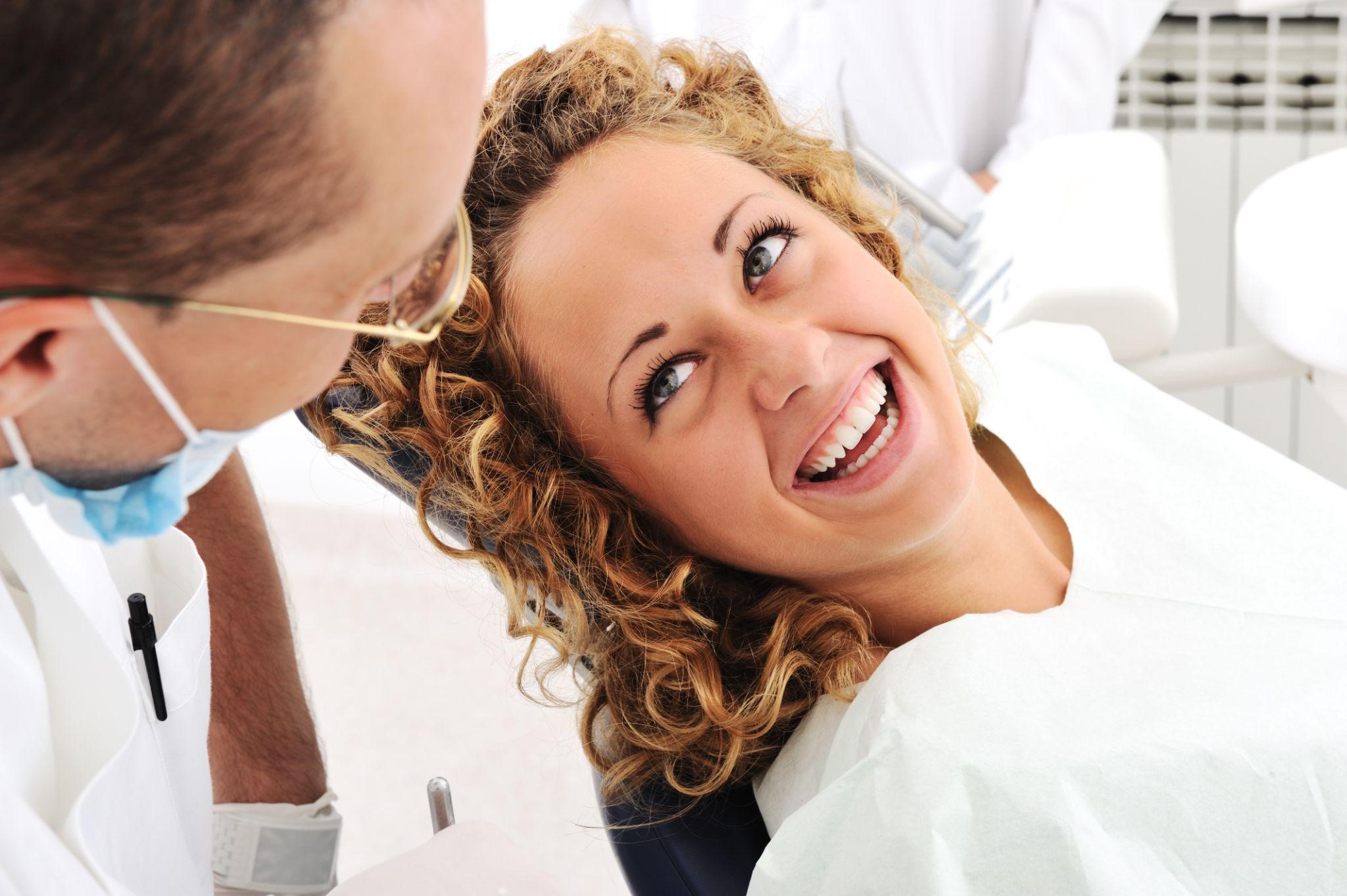 You are currently viewing איפה הכי כדאי לעשות ציפוי שיניים?
